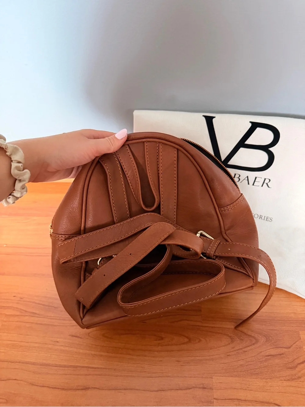 Van Baer Bella - Small Leather Backpack in Tan